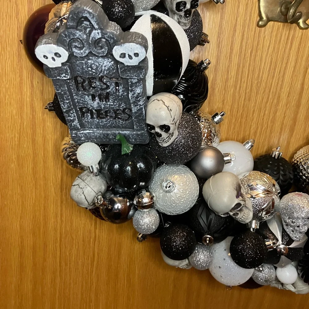 22” custom Halloween wreath